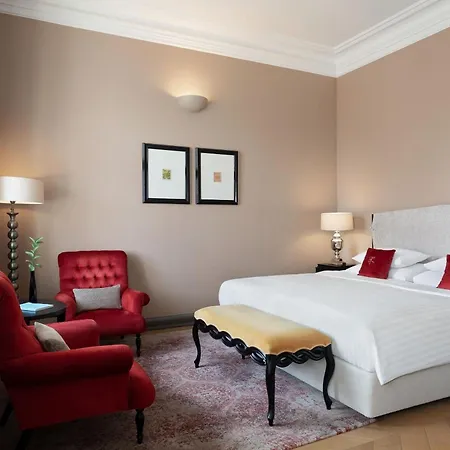 Telegraaf, Autograph Collection 5* Tallin