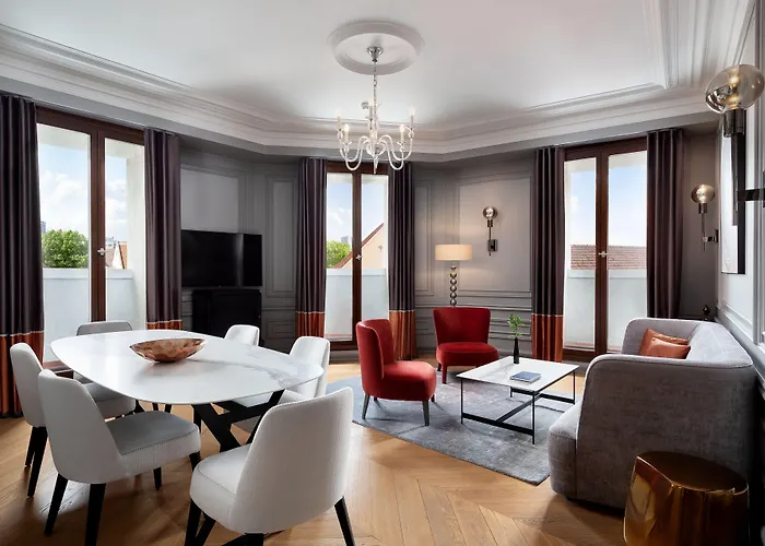 特勒格拉夫傲途格精选酒店 塔林